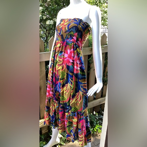 Sleeveless Arie Summer Dress - Picture 1 of 8